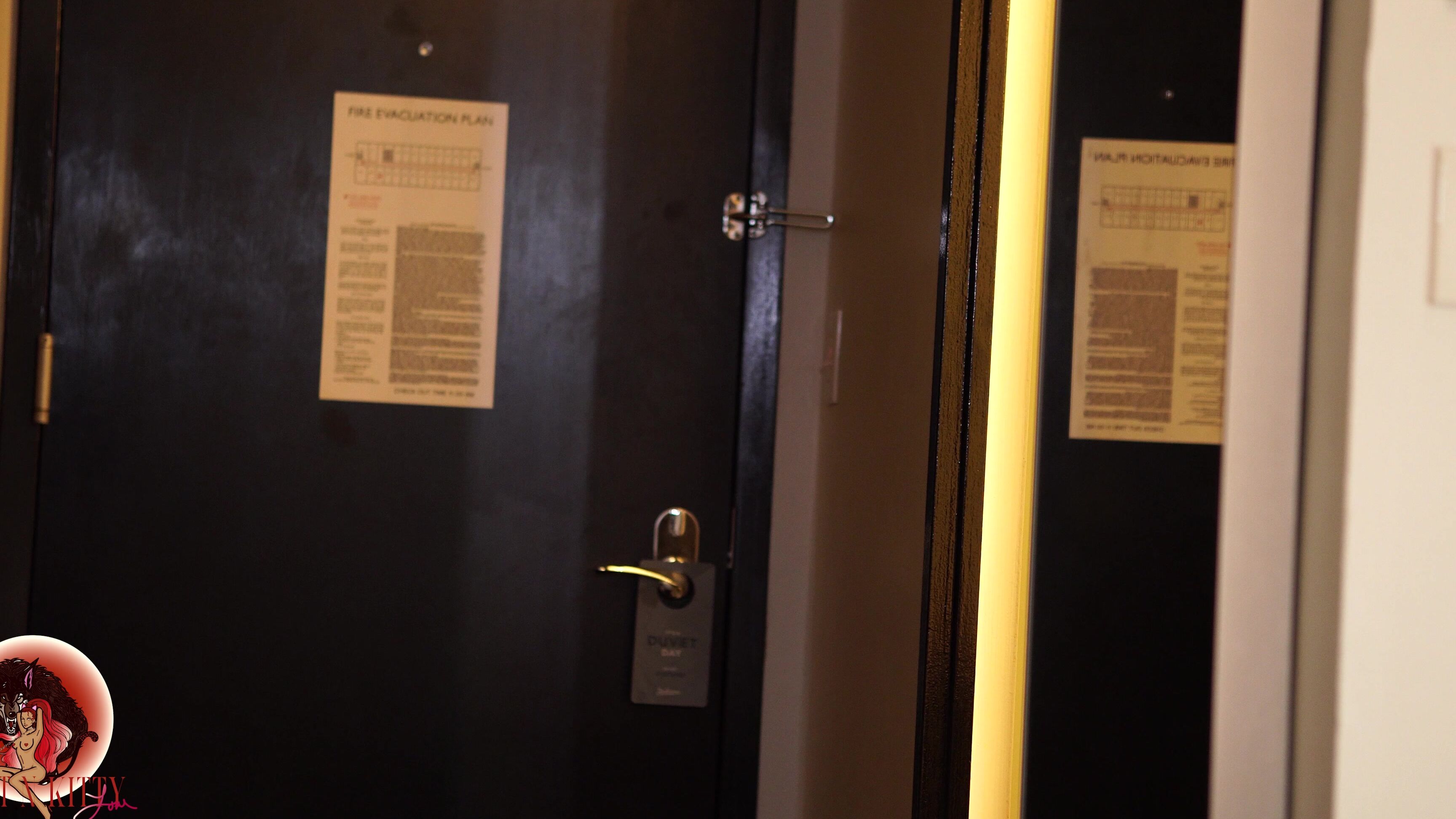 BBW,Big Ass,Big Dicks,Blowjob,Doggystyle beastnkittylovexox soon as we got in the room ManyVids