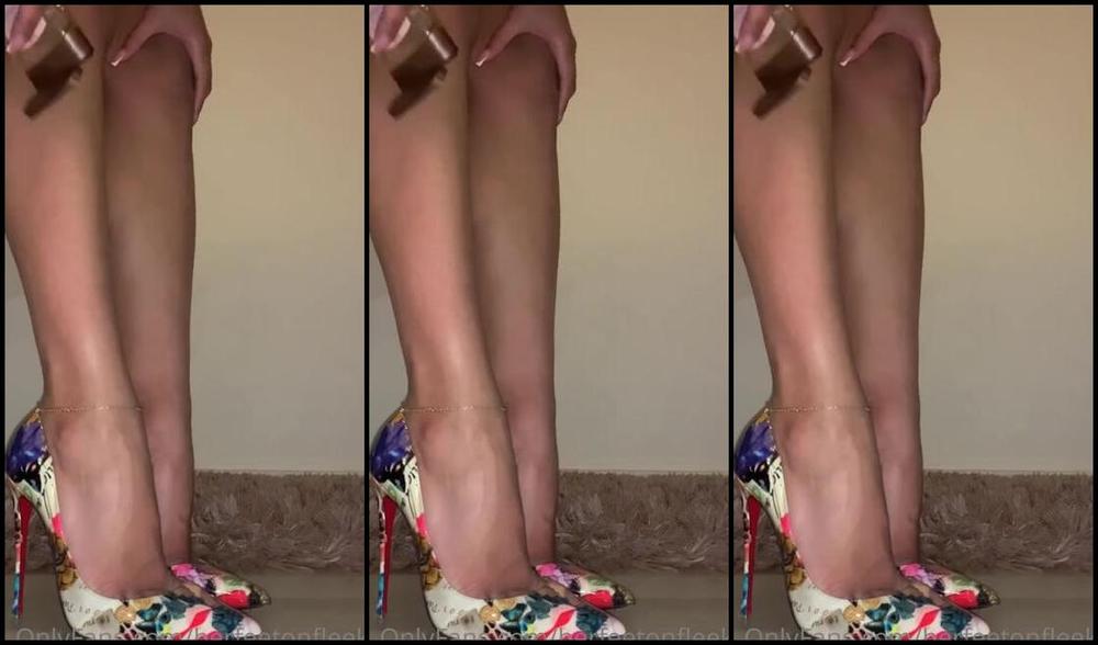 Fleek Feet Aka Herfeetonfleek Onlyfans Show Me Some Love For The Countdown