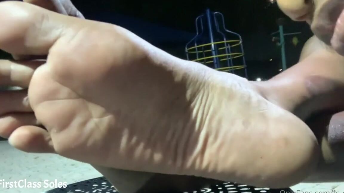 Firstclasssoles Aka Fc Soles Onlyfans 10 04 2022 Reka Foot Worship 214M Amp Preview Fineasssoles