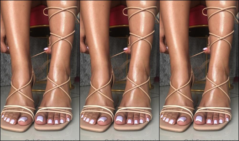 Rossieft Let Me Tell You What I Want You To Do To My Feet