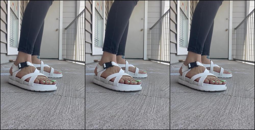 Pinkyyperfect Can You Imagine Sniffing My Soles Toes After Alllllll Day In My Dirty Sweaty Sandals