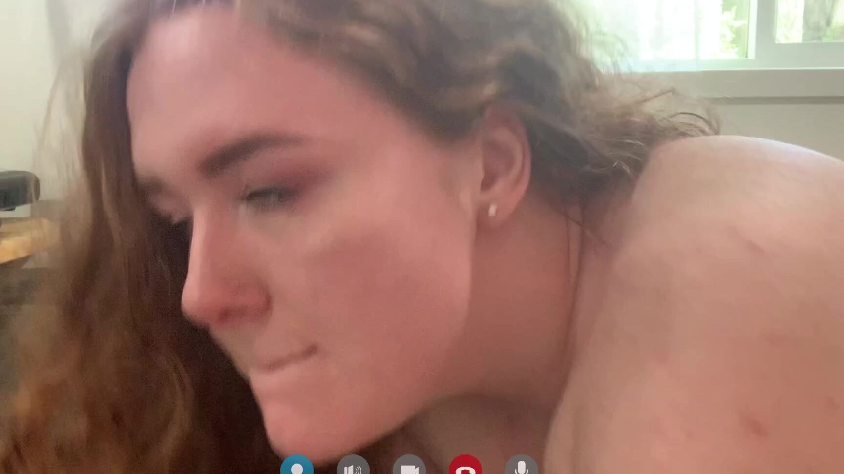 Bustyseawitch Secretly Cucked Over Face Time