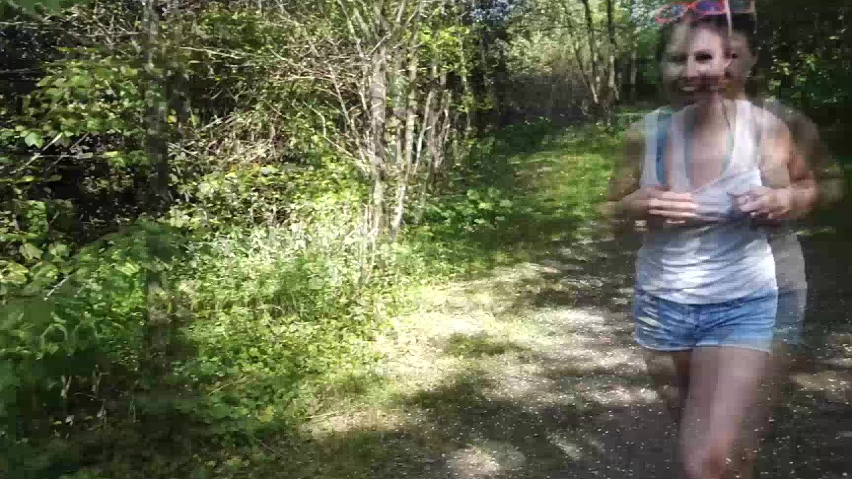 Masiedee Public Flashing Masie And Satine