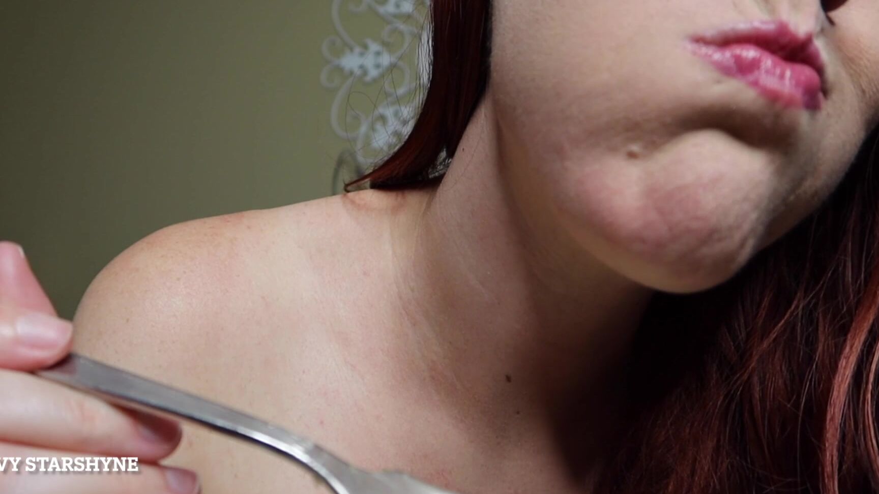 Ivystarshyne Eating Creamy Pasta