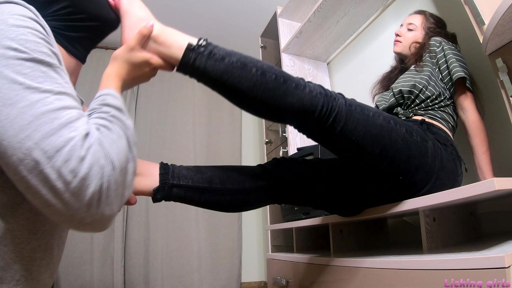 Licking Girls Feet - INGA - Meeting day - Foot worship Clips4Sale