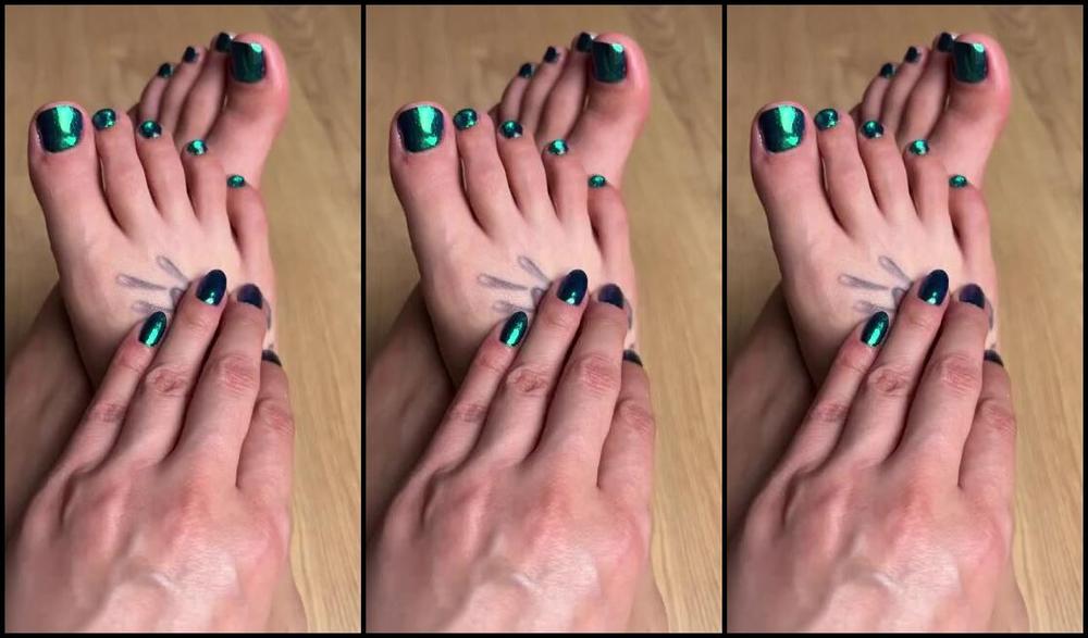 Cute Lily F33T Nicknamed Cute Lily F33T 12 30 2023 Onlyfans Video I Hope That You Like This Colour Nr20