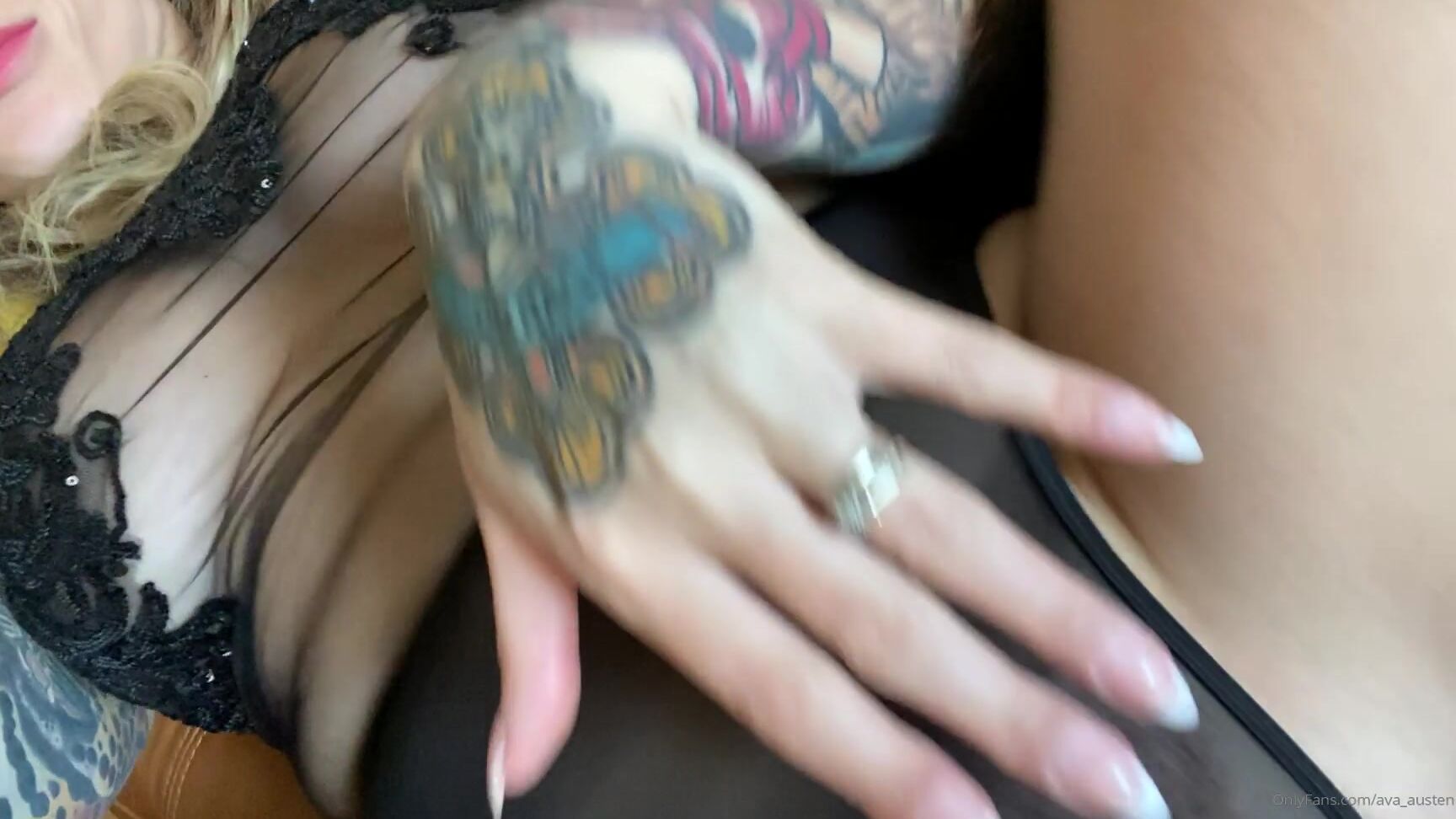 Ava Austen 84555474 11 11 2019 Behind The Scenes Today Stay Tuned