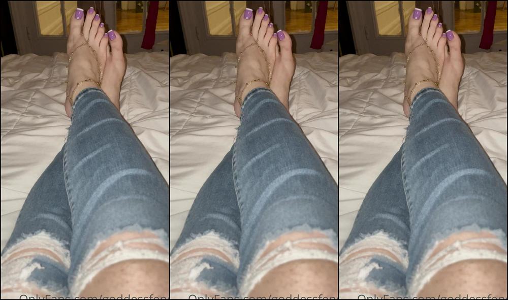 Goddessfendi 2090290829 04 22 2021 Netflix And Toes