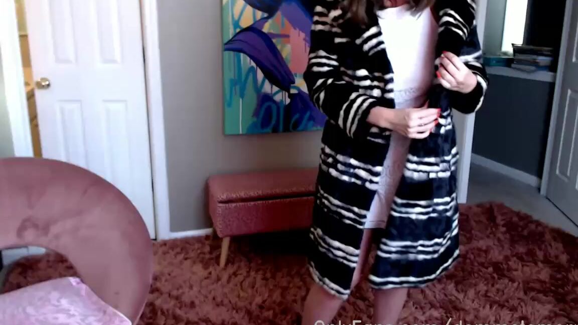 Ms Tomorrow Nicknamed Dommetomorrow Onlyfans Stream Started At 08232021 0610 Pm Watch Me Open My New Gifts Well Done Playbee