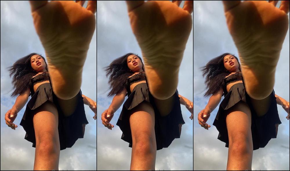 Goddessnutty U Are My Slaves