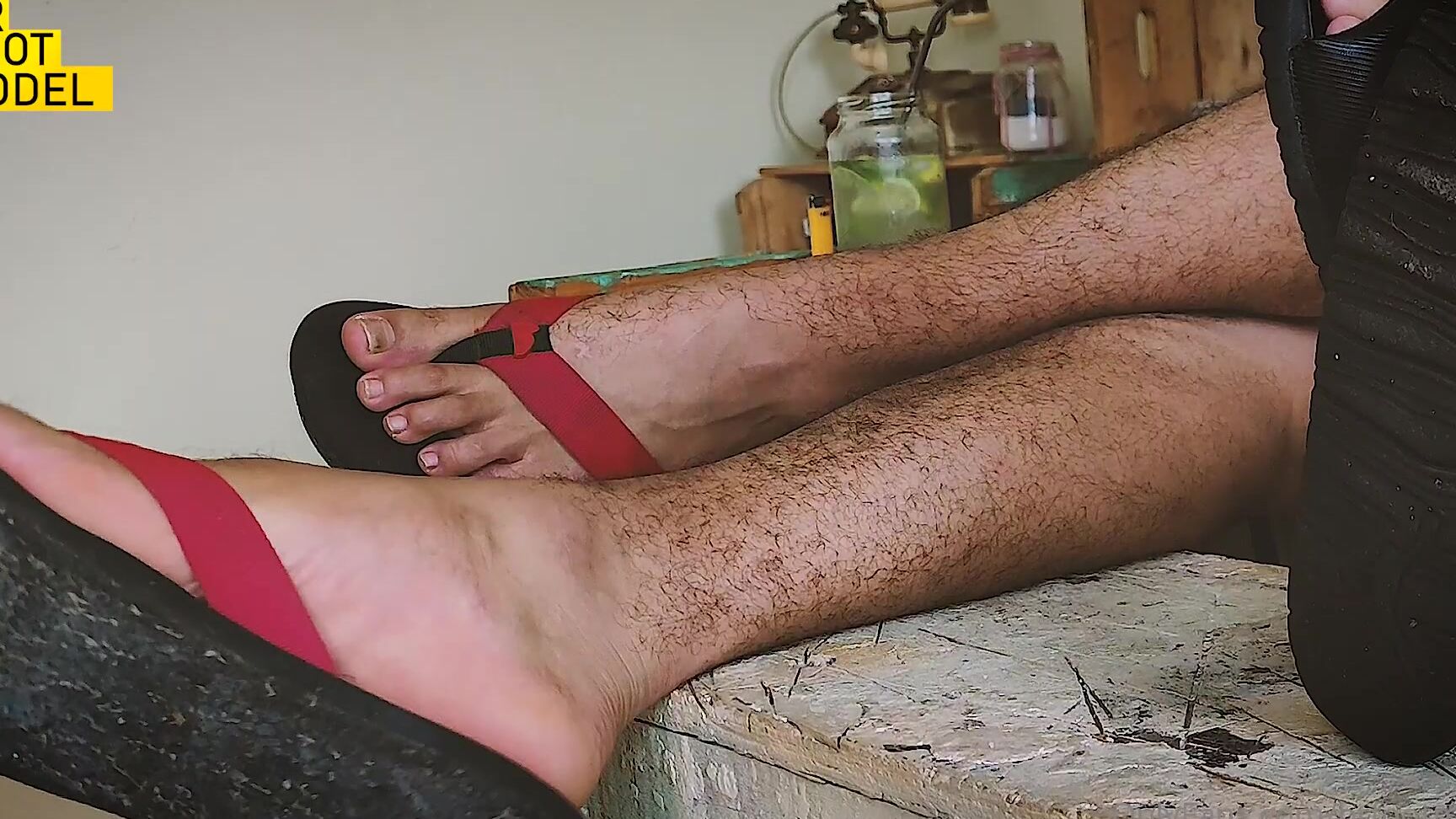 Brfootmodel 3160221063 01 13 2024 Flip Flops Size 17 And Slide Size 11