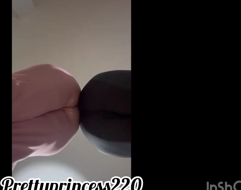 Prettyprincess220 05 20 2024 Onlyfans Video My And My Friend