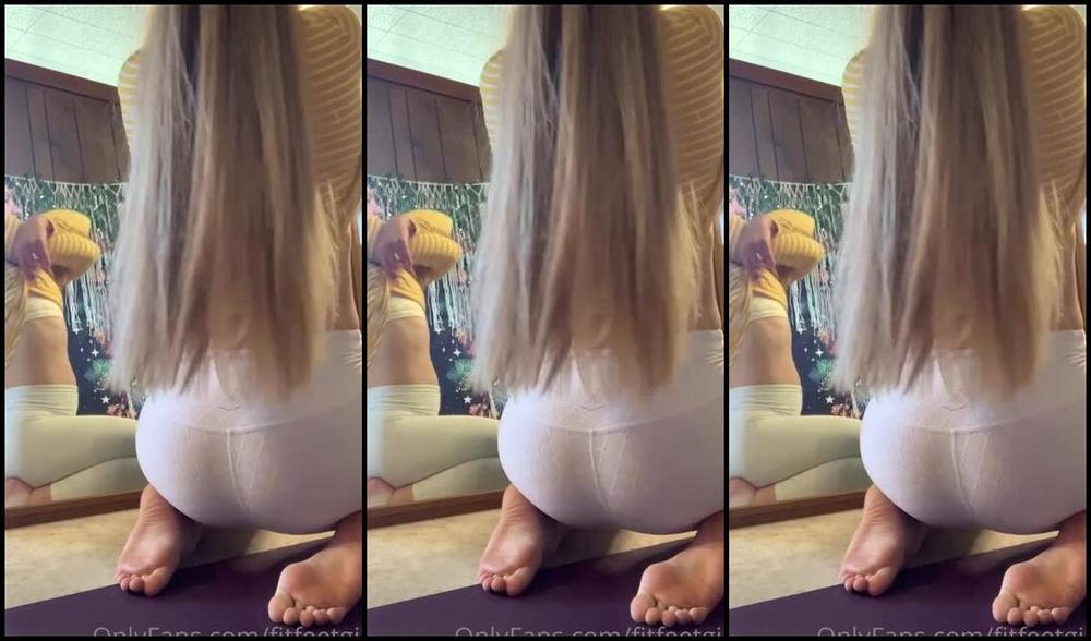 Nina Aka Fityoginina Onlyfans Somehow White Leggings Have Become One Of My Favorite Things Though Wearing Them Always Feels Omi V