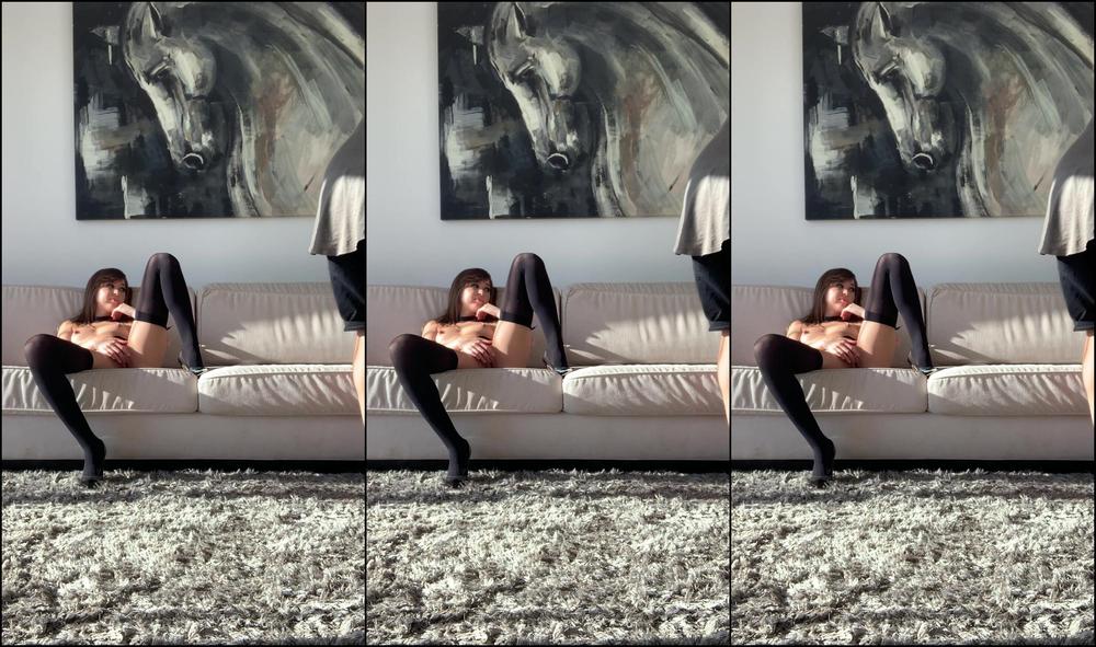 Rileyreidx Behind The Scenes Of My Shoot Cumming Soon To My Official Website Reidmylips Com