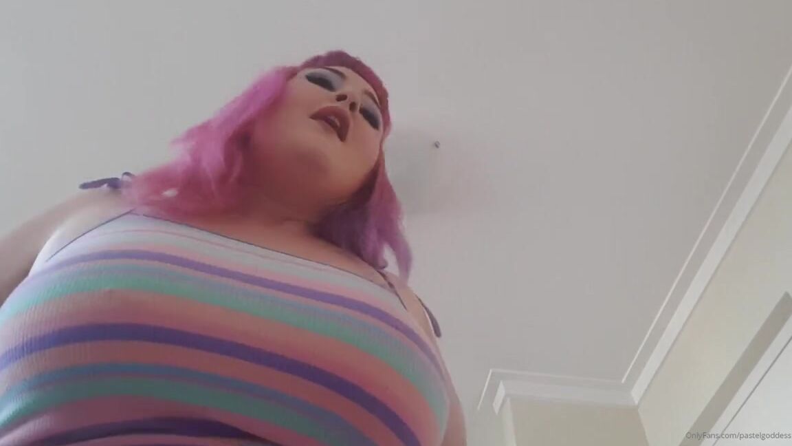 Pastel Goddess Nicknamed Pastelgoddess Onlyfans 11 28 2019 If You Want Me To Sit On Your Face Youre Going To Have To Beg Me