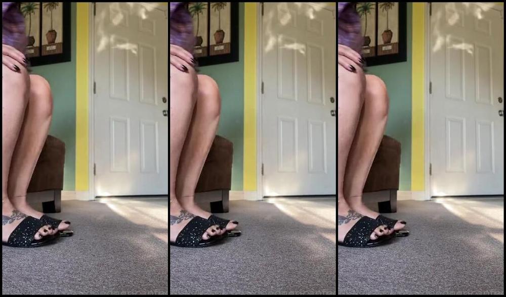 Deedeericanfeet Onlyfans As Requested In Flats And Clear Mules That Last Pair Don T Fit No More Lol