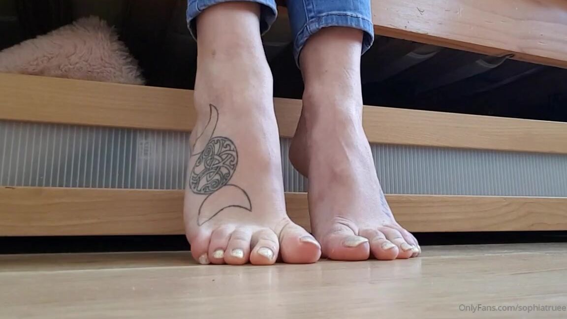 Miss Sophia Truee Vip Nicknamed Sophiatruee 09 24 2019 Onlyfans Video Repeat After Me Im A Foot Slut For Miss Sophia Truee