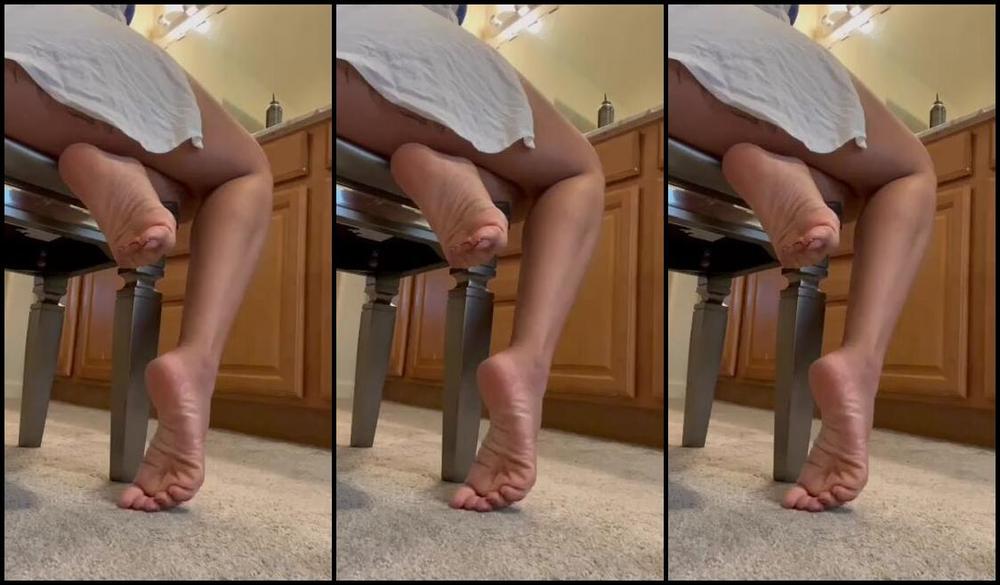 Queen Bella Aka Erotichigharchs Onlyfans Ive Been Away For The Holidays Did You Miss These Cx