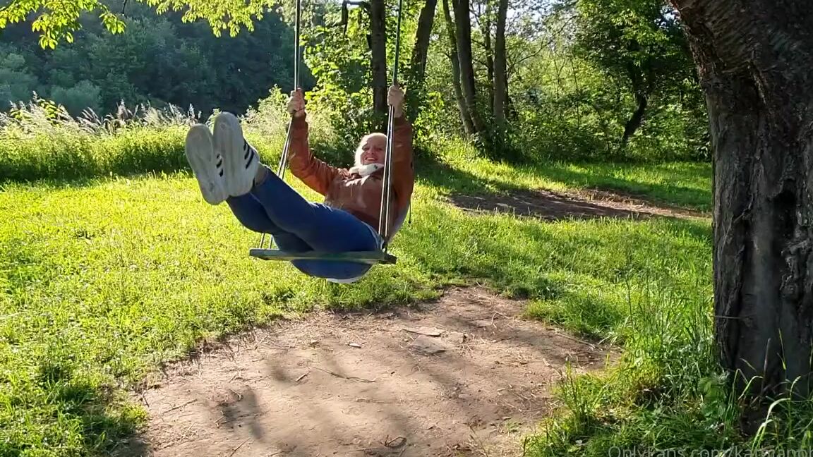 Kathianobilixx Findom 06 15 2021 Onlyfans Video Millones Sweetest Kisses