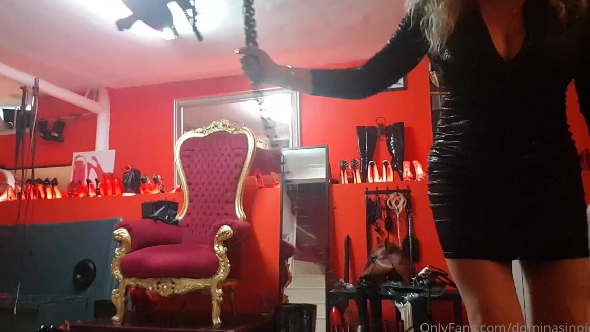 Mistress Sinpiedad Nicknamed Sinpiedad Onlyfans Snobbish Powerful Mistress To Obey And Serve Bml