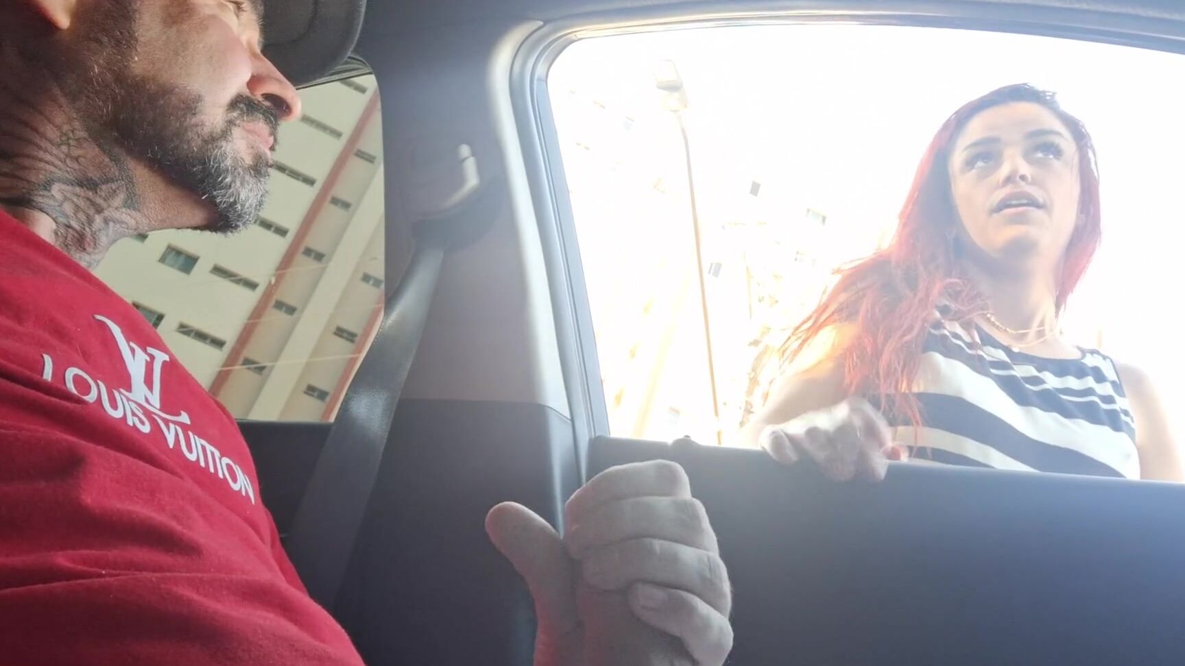 Risky Handjob On The Street For Hot Naughty Girl Who Was Waiting For The Bus