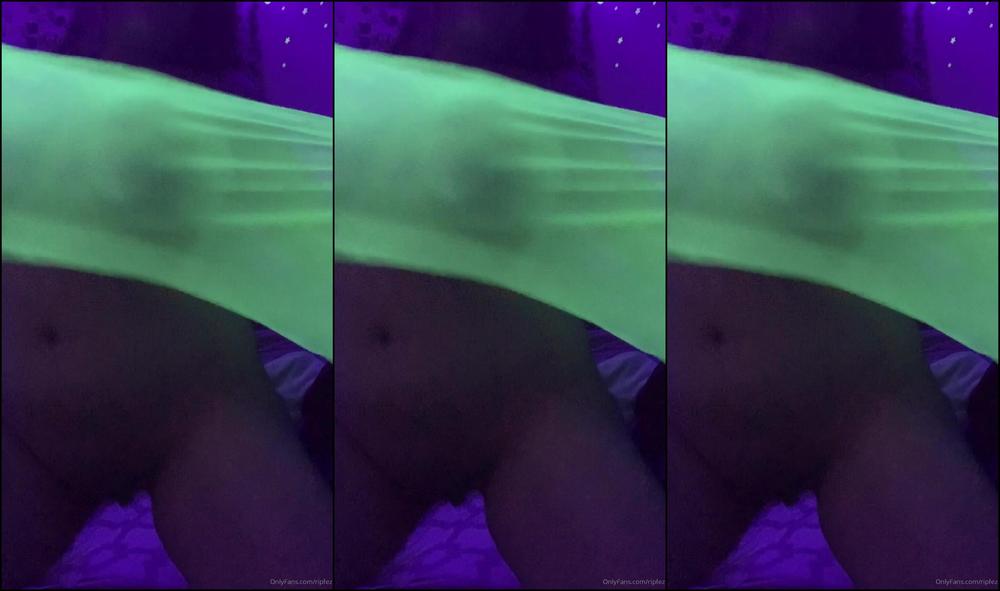 Ripfez 117821613 01 04 2020 Cute Trippy Dance With No Music