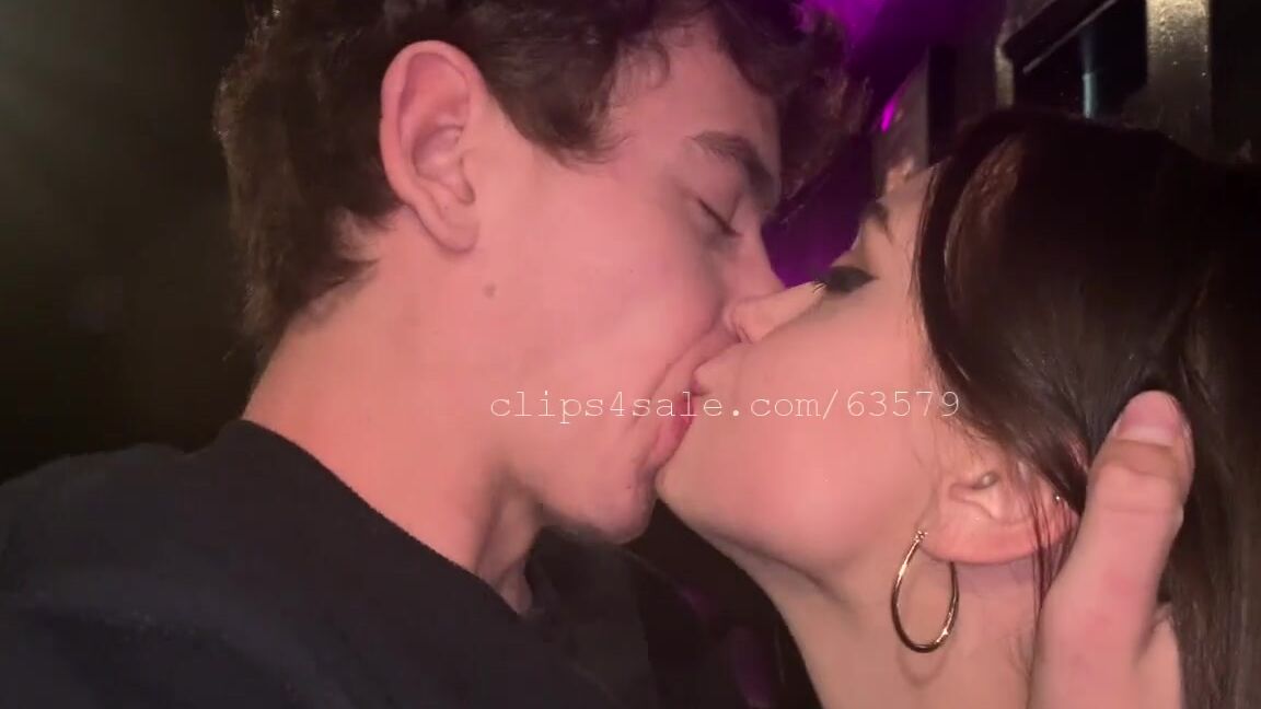 Kissingchannel Nicknamed Kissingchannel 02 05 2021 Onlyfans Video Beck And Ruth