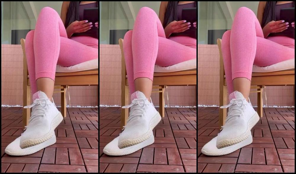 Alita Nicknamed Callmealita Onlyfans Sometimes I Just Forget To Wear