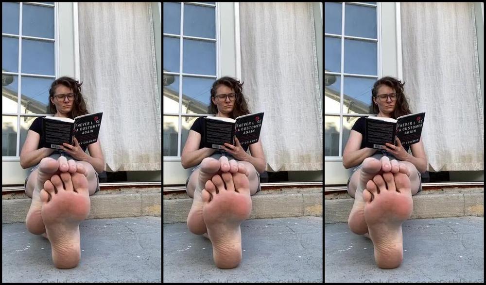 Athletoes Nicknamed Athletoes Onlyfans Always Doing Some Kind Of Reading Mostly Educational Or Something To Help Improve My Skill