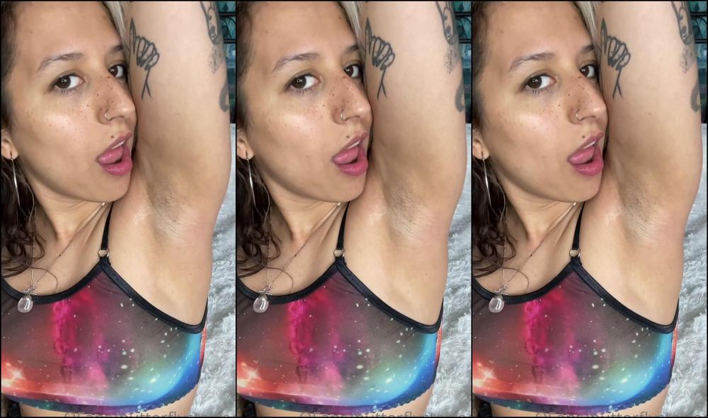 Queenstarb Pov Im In My Friends House And I Go To My Friends Room And I Found You His Little Brothe