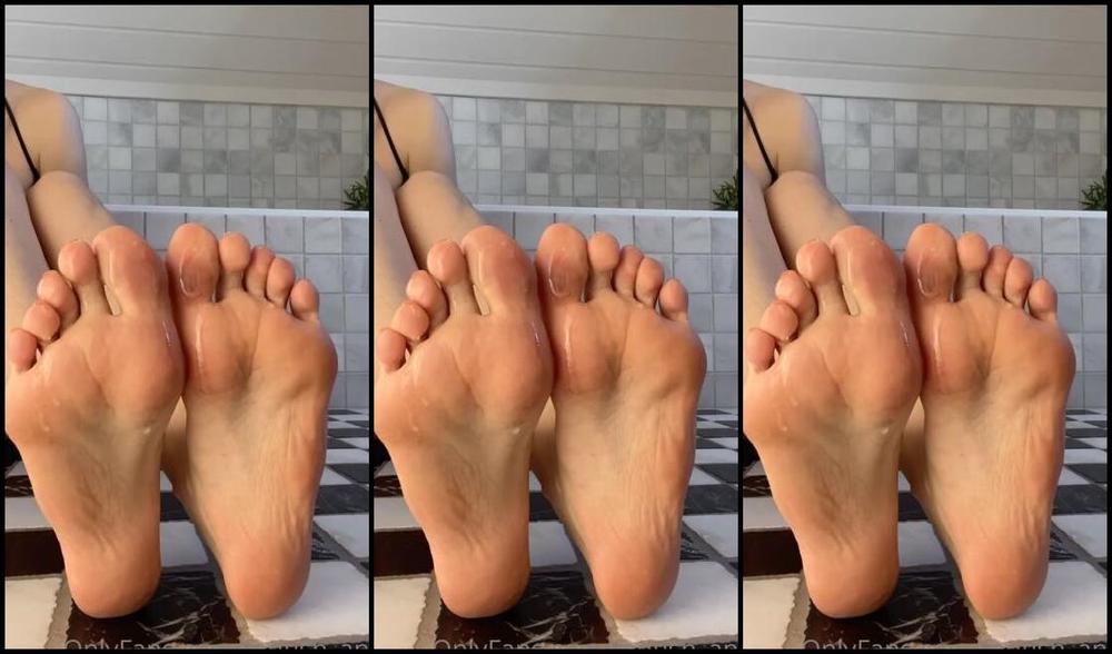 Goddess Anna Nicknamed Footish Ann Onlyfans Watch Me Stroke My Soft Feet And Pour Oil On Them Love Watching It Drip Down My Soles Slowly