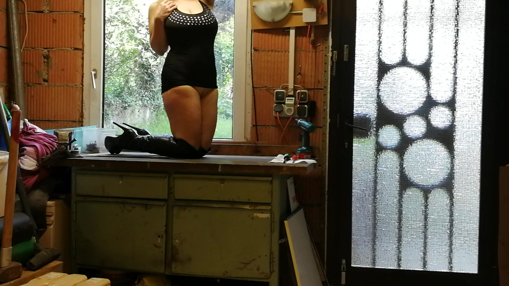 Boots,Big Boobs,Big Butts,Curvy,MILF sandybigboobs teaser die werkbankfotze ManyVids