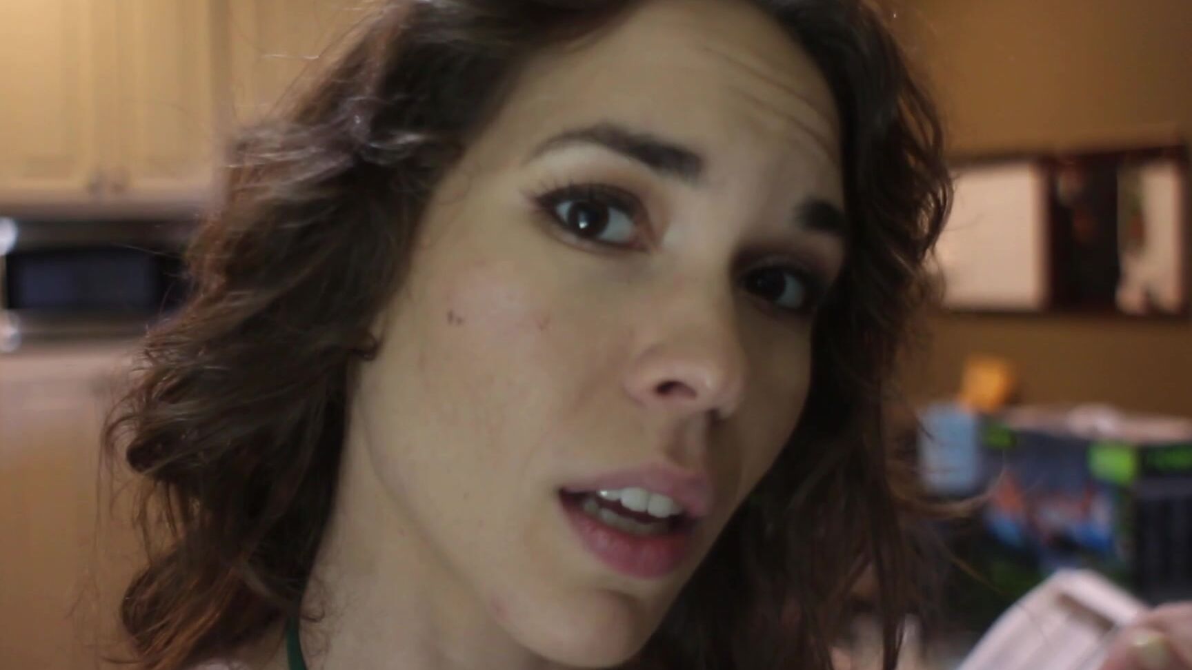 sonia-sparrow-24-06-2021-2144877210-here-s-a-vlog-about-a-sex-toy-i-tried-and-wanted-to-like-but