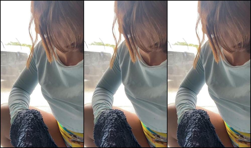 Kelsimonroeofficial Stream Started At Pm Trying To Convince My Car Guy That I Deserve A Free