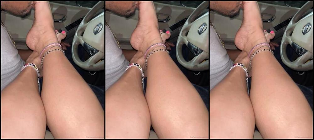 Nolove Justfeet Nicknamed Nolovejustfeet Onlyfans Late Night Appetizer While Waiting On The Food Truck