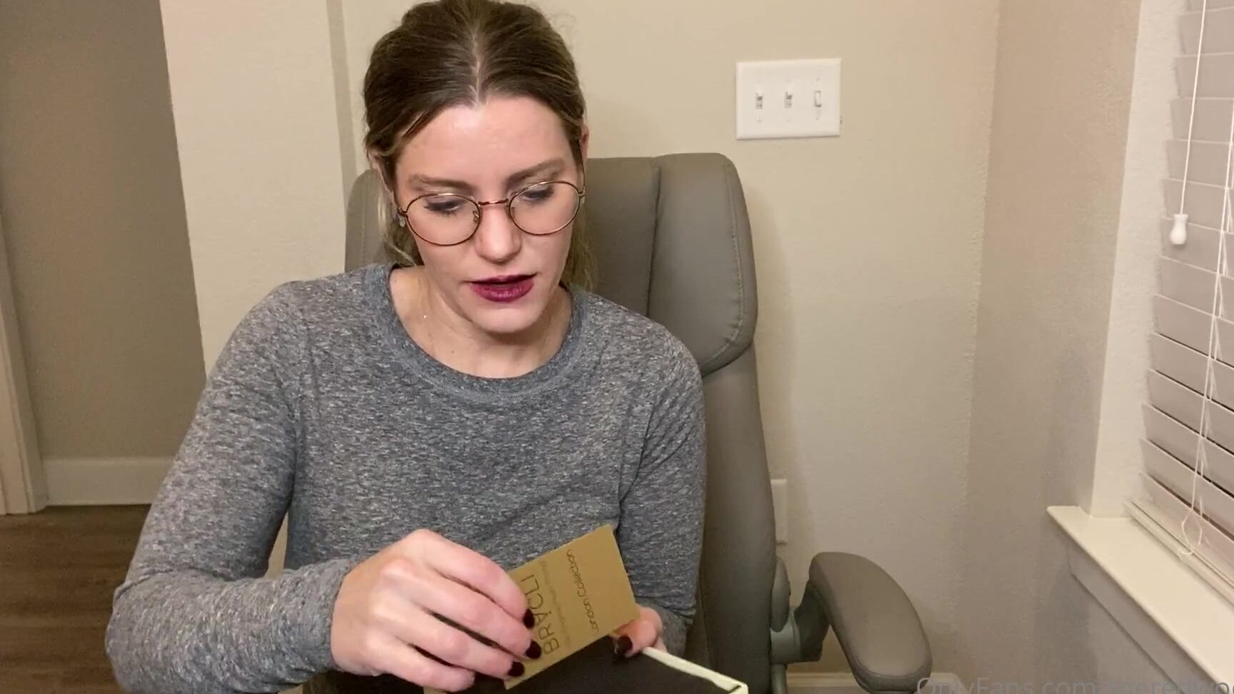 Mrsredwood Sexxxy Storytime Shopping Sex Toys And A New Experience Thank You For Let