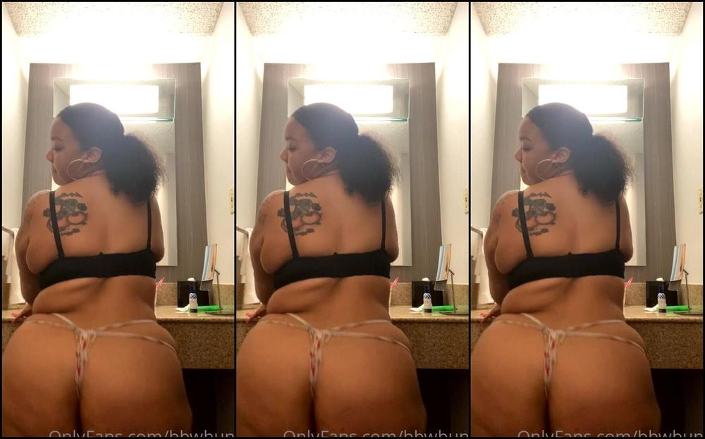 Bunzyy 1127896034 10 23 2020 Big Booty Twerking And Ass Clapping For You Like And Comment
