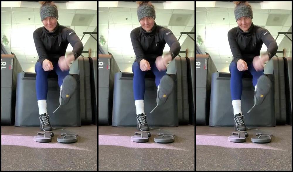 Athletoes Nicknamed Athletoes Onlyfans It S Warmer Today So I Needed To Switch Out Shoes To Run Some Errands