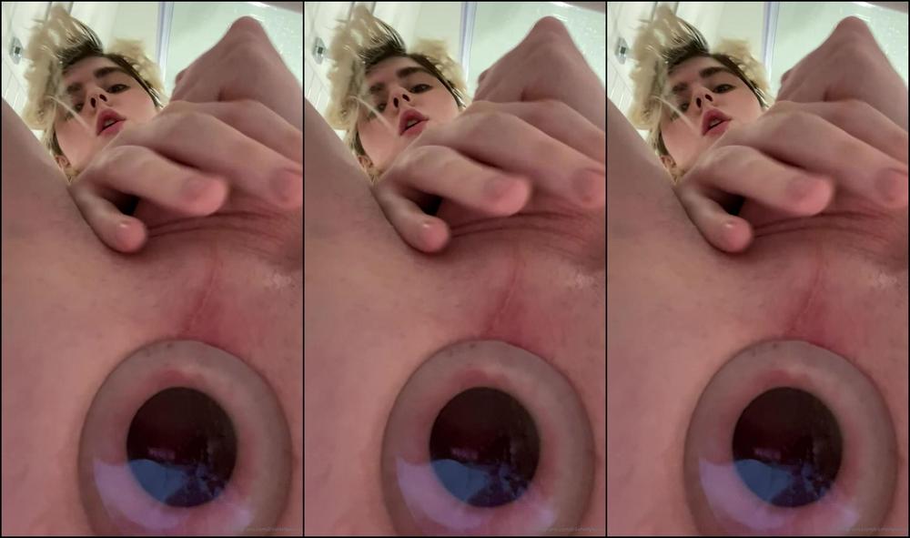 Ellahollywood Trashboi Content Glass Plug Action