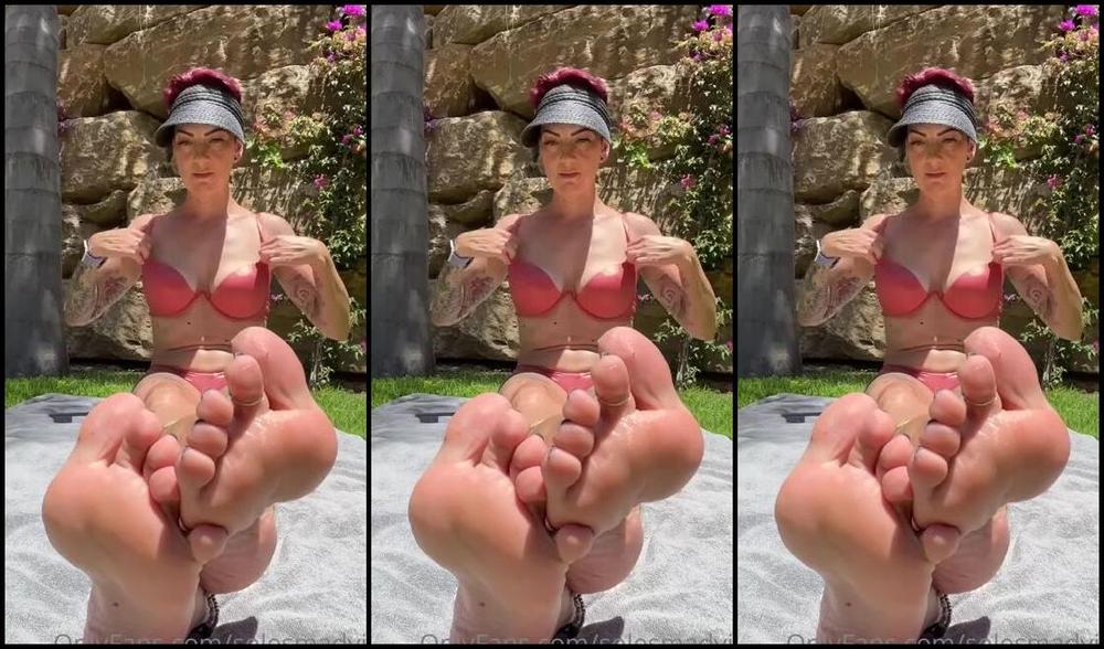 Solesmad Fetish Queen Aka Solesmadvip Onlyfans I M On The Pool Enjoy And Teasing You Thanks To Me Your Monday Is Better And Youre Working Hard