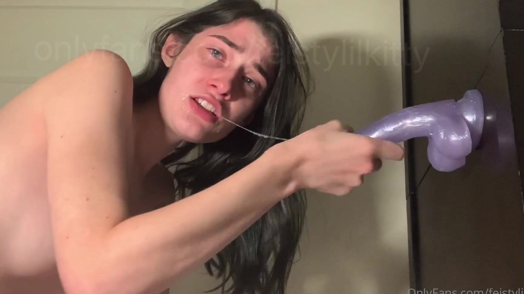 Feistylilkitty Wow I Just Love Sucking Cock Too Bad I Don T Have