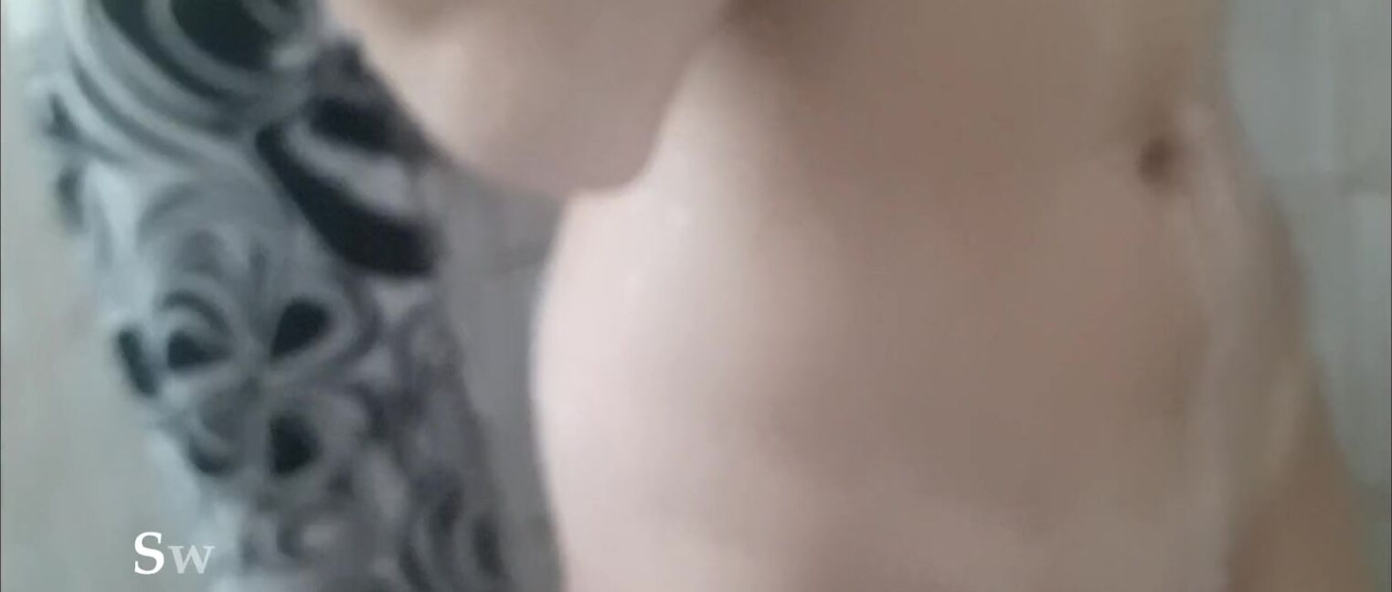 Latina Redhead Teen taking a Bath_Sweetroxe PornHubPremium