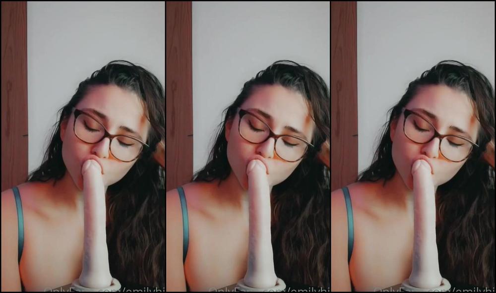 emilyhill-06-11-2020-1210730698-i-need-your-cock-in-my-mouth-i-want-to-taste-you-so-bad