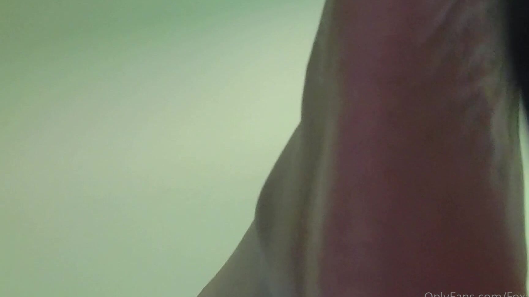 Foxxpink All My Feet Lovers Here Is A Minute Multicam Vid Of Me Dangling My Heels Showing Off