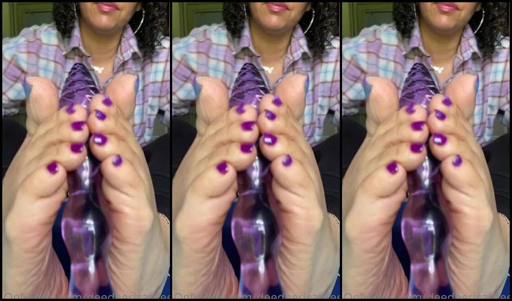 Deedeericanfeet Onlyfans As Requested With Heheheh And Prince In The Background