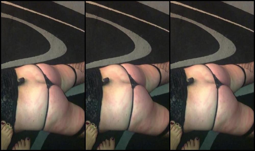 Mistress Gaia I Piedi Di Due Amazzoni Amazon Dobledom Corporalpunishm