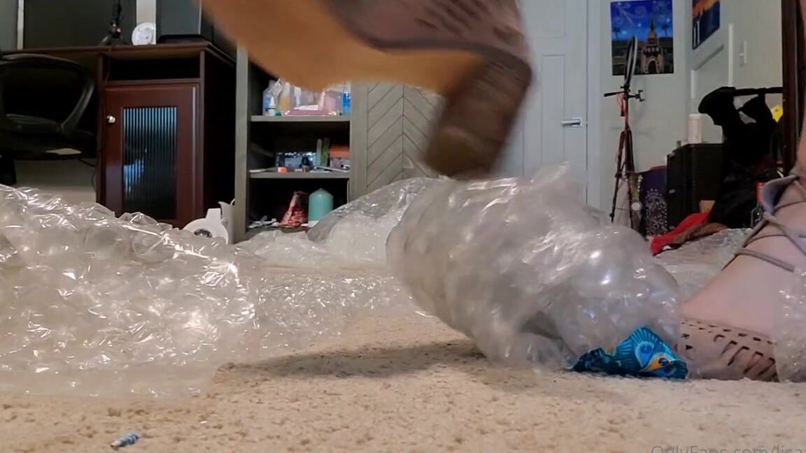 Lisaasmr Onlyfans Bubblewrap Popping Heels Asmr