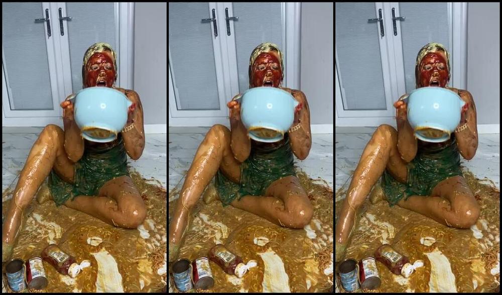 Bsmessybakery Nicknamed Bsmessybakery Onlyfans I Trashed This Satin Green Dress Completely I Even Then Got Myself