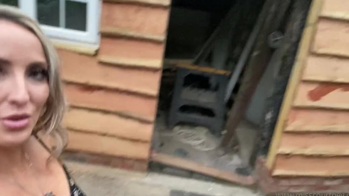 Misscourtneym Onlyfans Oh It S Coming Alongp