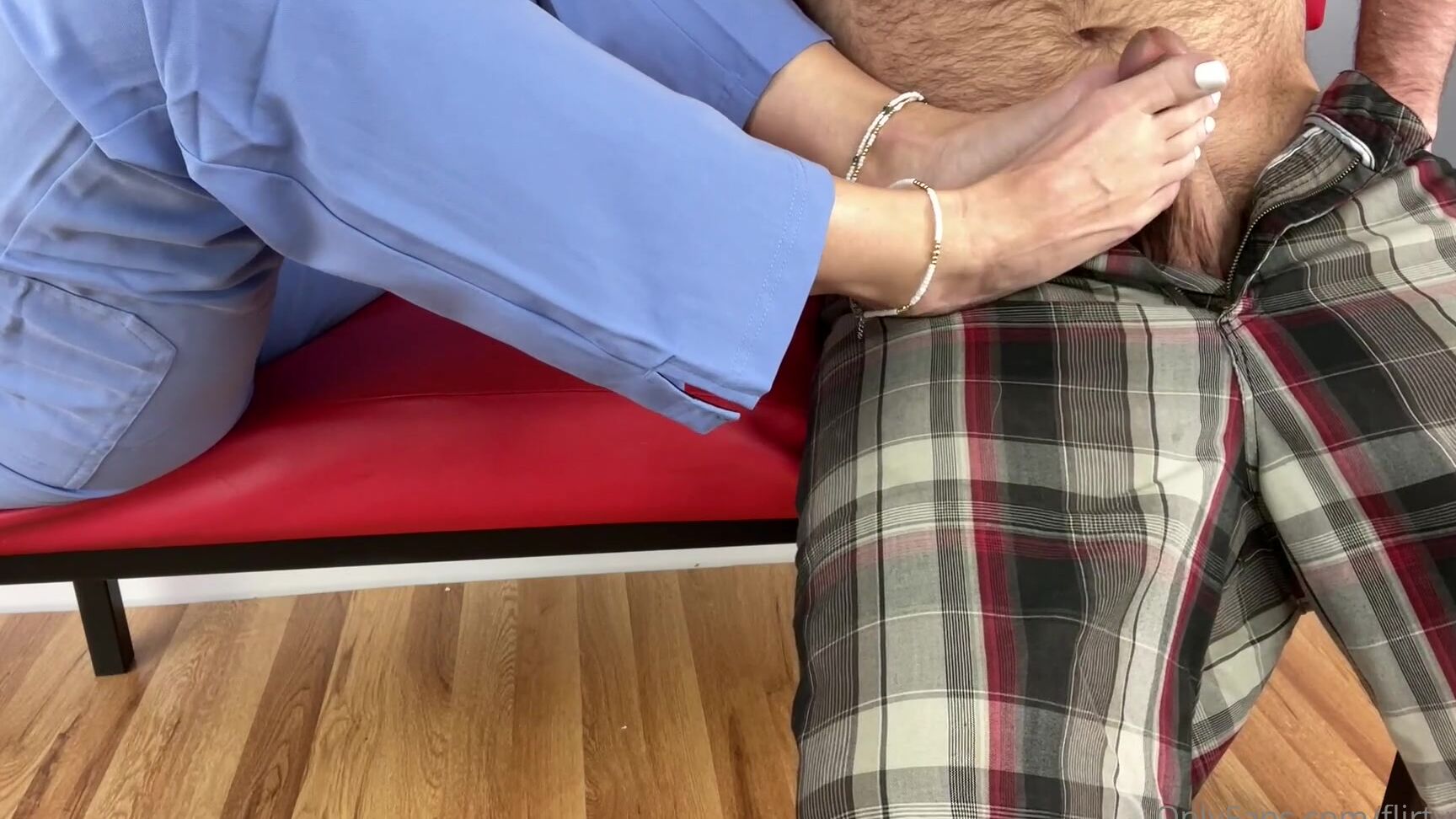 Flirtypaws Just Got Home From Work And Wanted To Do A Few Pictures With My Fresh White Pedi He Had O